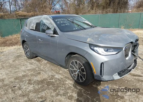2025 BMW X3 30 xDrive z USA, uszkodzony, nr VIN 5UX53GP01S9033548
